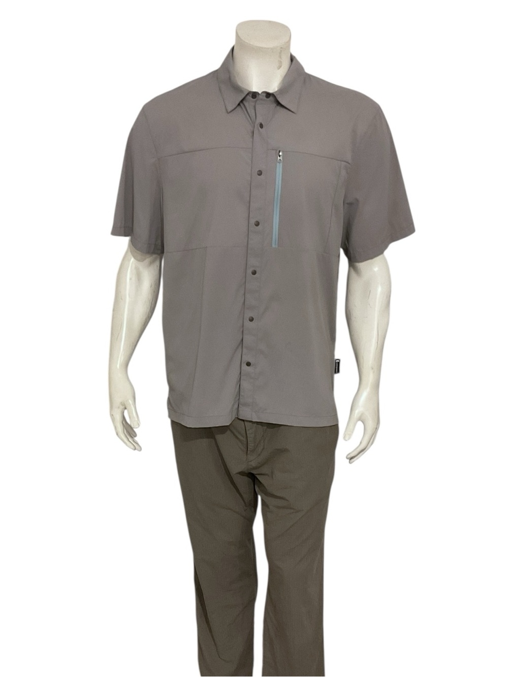 Cotopaxi Men’s  Sumaco Gray Short-Sleeve Button-Down Shirt